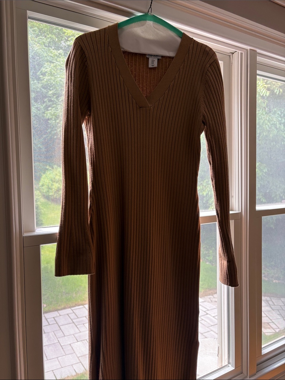 Nicole Miller Ribbed V-Neck Midi Dress in Brown
